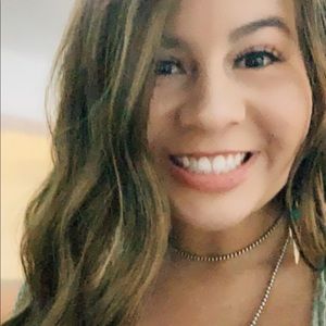 Meet your Posher, Gabby